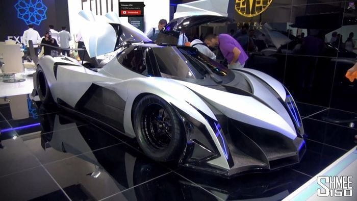 La última locura de Dubai se llama Devel Sixteen, tiene 5.000 CV y supera los 500 km/h