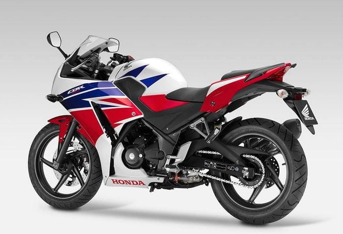 Honda CBR300R 2014, una deportiva de bajo coste y muchas emociones