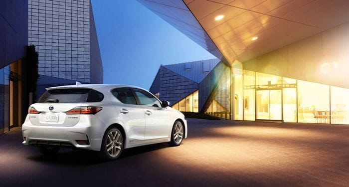 Lexus CT 200h, aires de familia para el renovado compacto híbrido