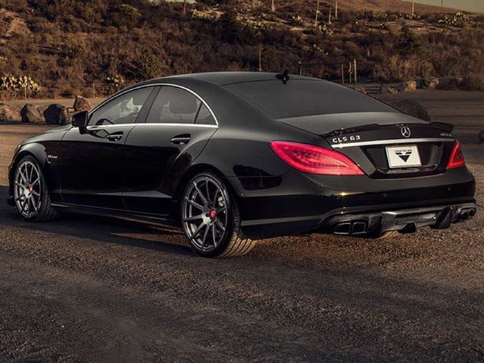 Mercedes CLS 63 AMG por Vorsteiner