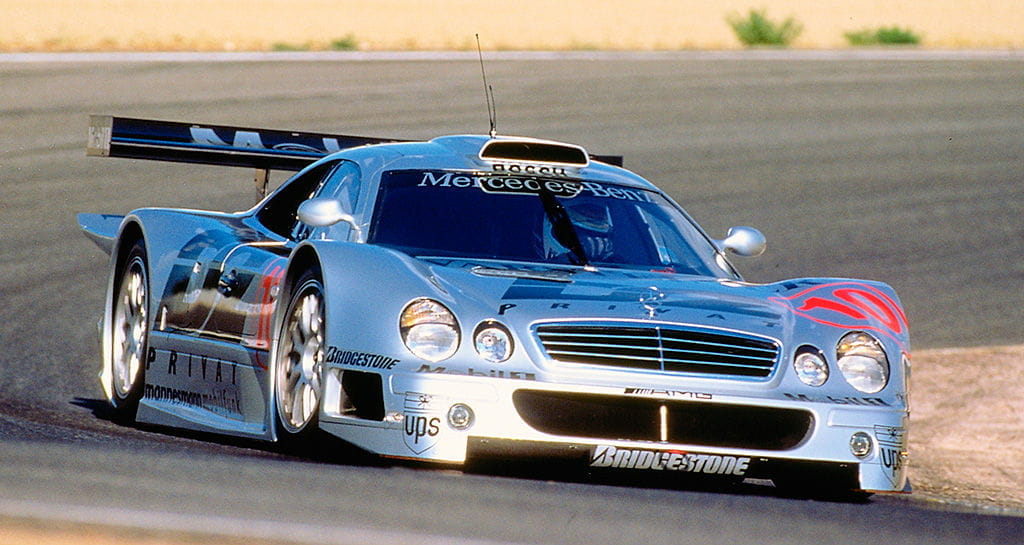 Porsche 911 GT1 y Mercedes CLK GTR