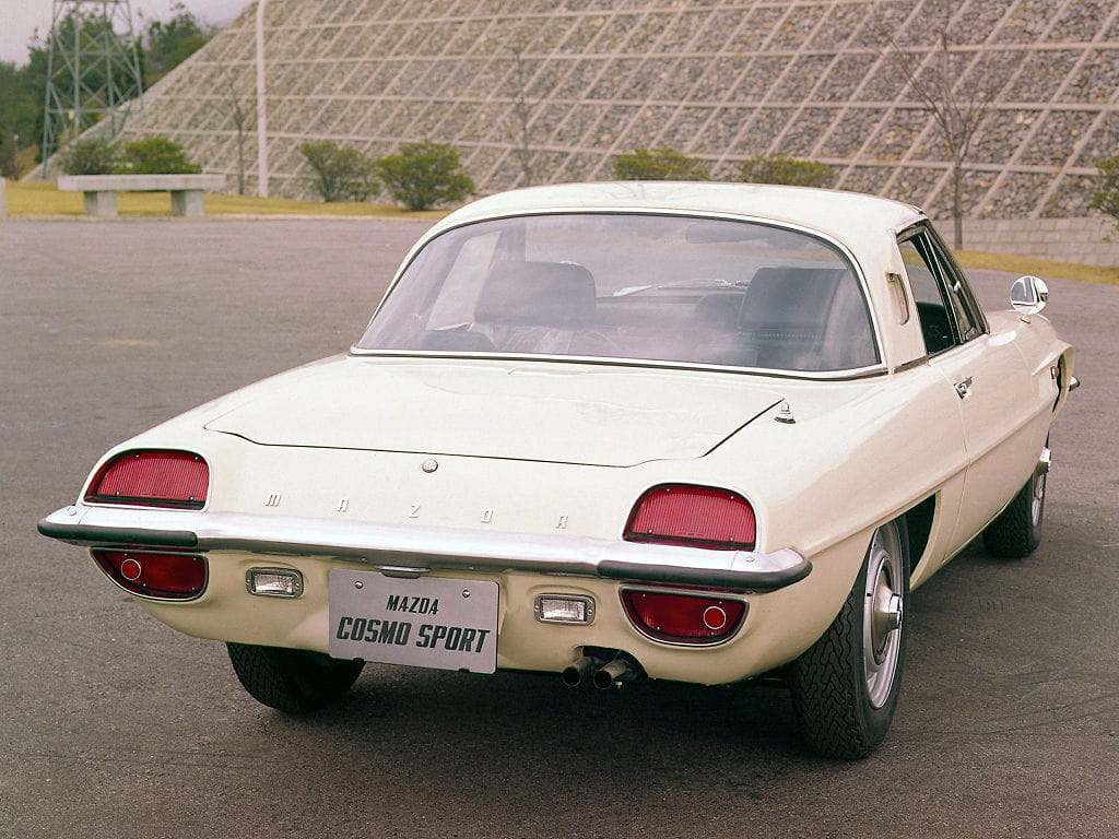 Mazda RX-7: ¡larga vida al Wankel!