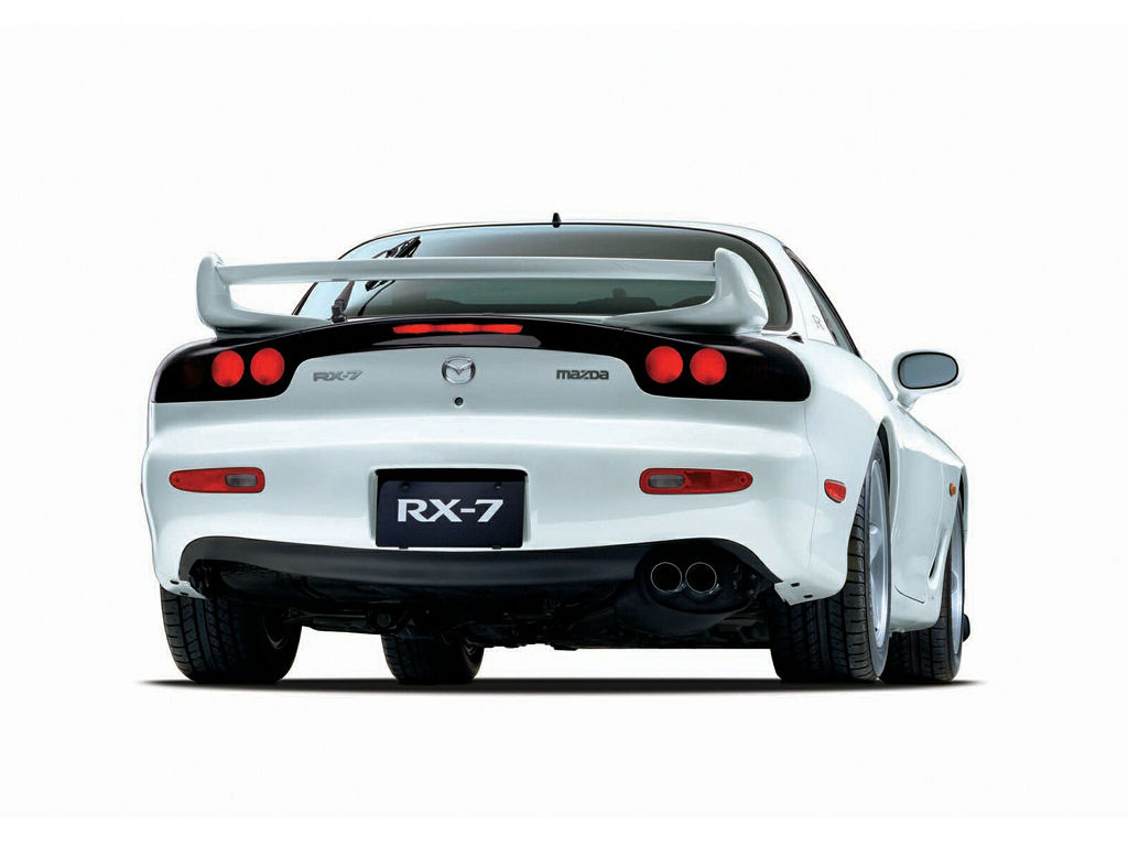 Mazda RX-7: ¡larga vida al Wankel!