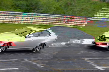 Cadillac CTS en acción en circuito, ideal para apreciar su dinamismo.