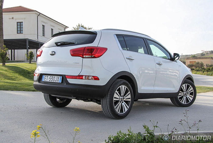 Kia_Sportage_2014