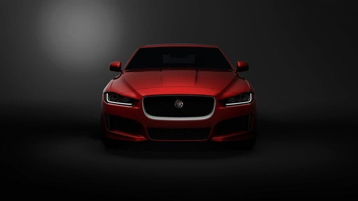 El Jaguar XE ultima su desarrollo: así se pasea, aún camuflado, por Nürburgring