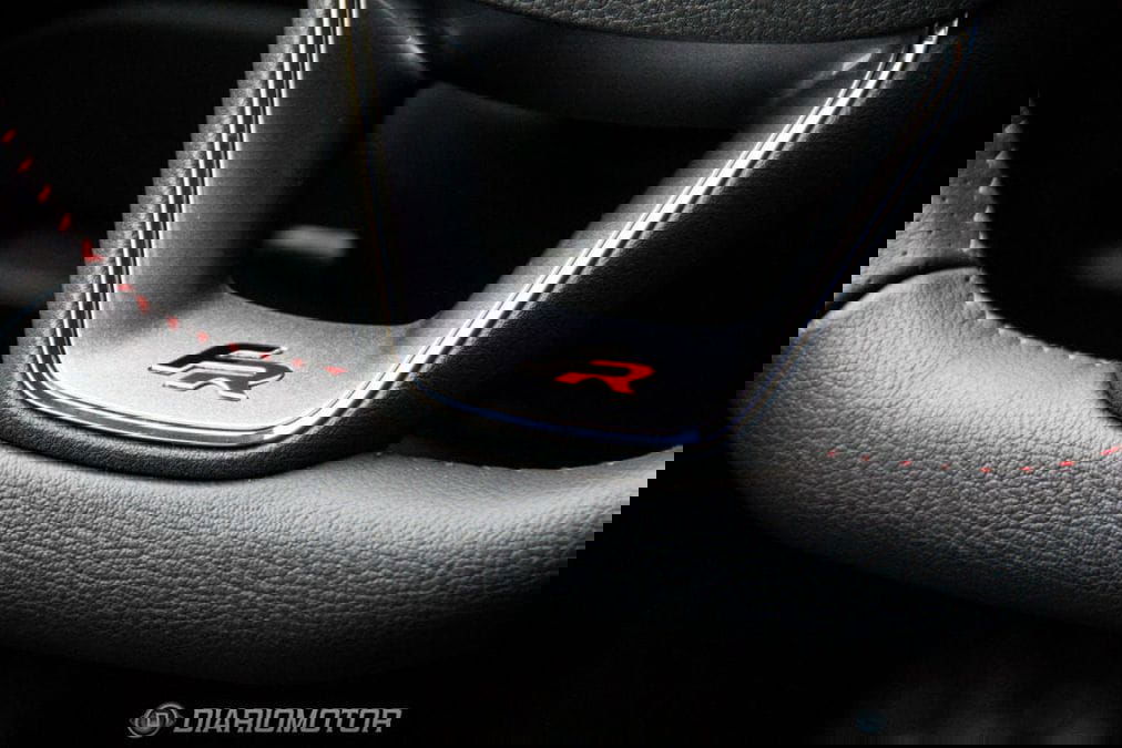 SEAT León FR SC 1.8 TSI, a prueba. ¿Quiénes son sus rivales y cuanto cuestan?
