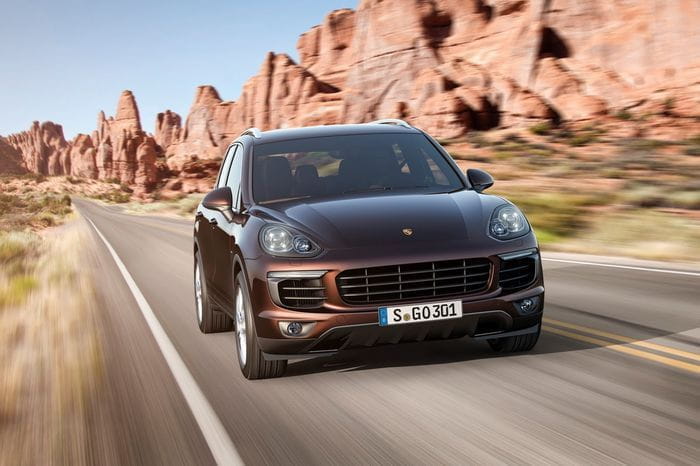 El Porsche Cayenne se renueva con potencia turbo y una versión enchufable