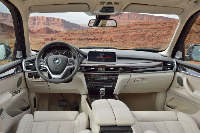 BMW X5 2014: ahora también disponible con tracción 4X2 por 58.250 euros