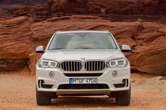 BMW X5 2014: ahora también disponible con tracción 4X2 por 58.250 euros