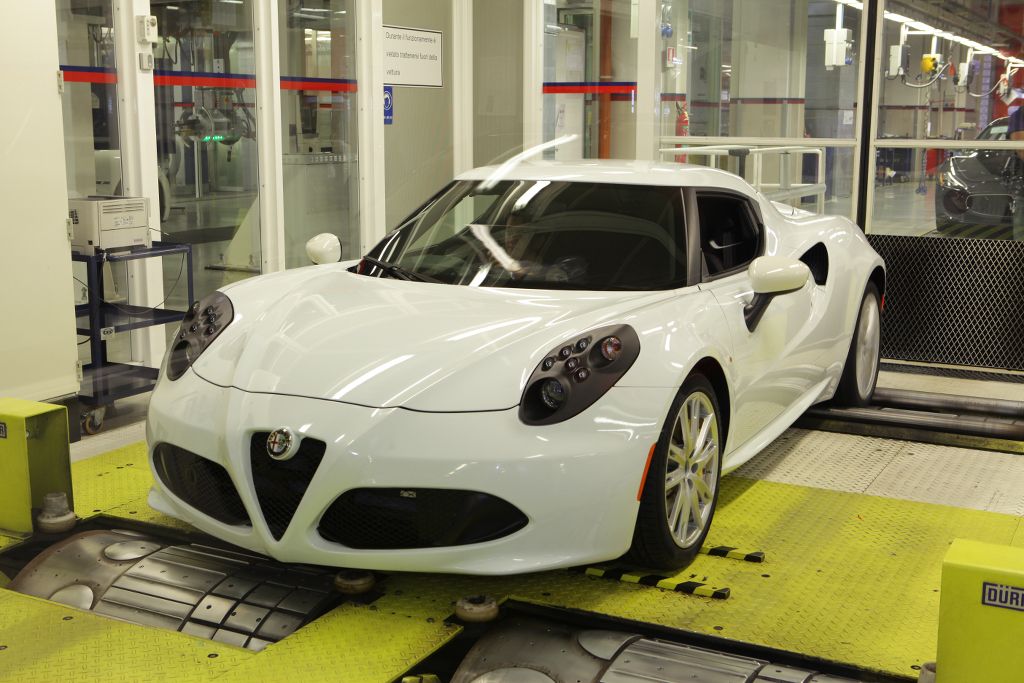 Alfa Romeo 4C en la cadena de montaje