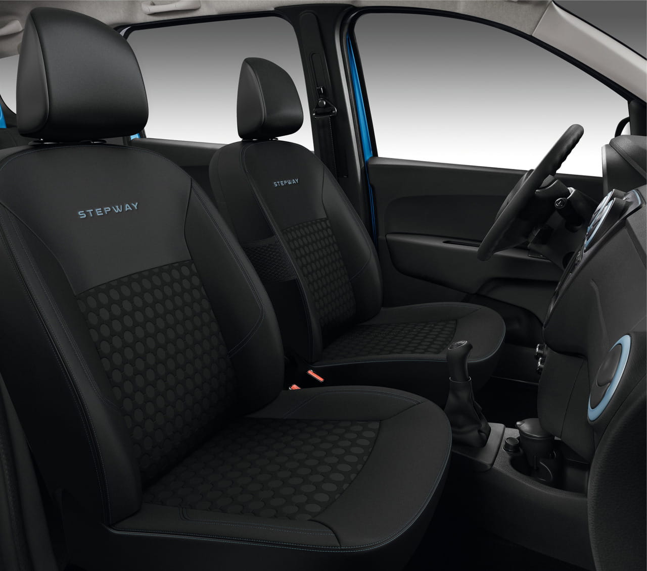 Vista de los asientos delanteros con tapicería exclusiva Stepway.