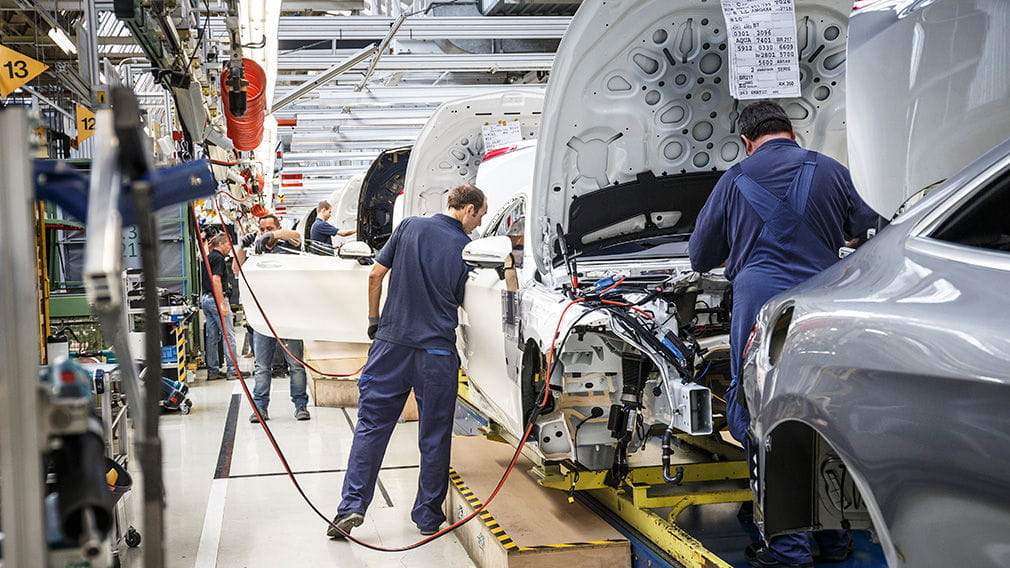 Mercedes-Benz y su producción