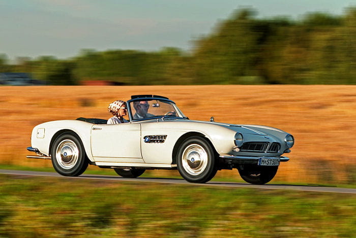 Una lancha inspirada en el BMW 507 