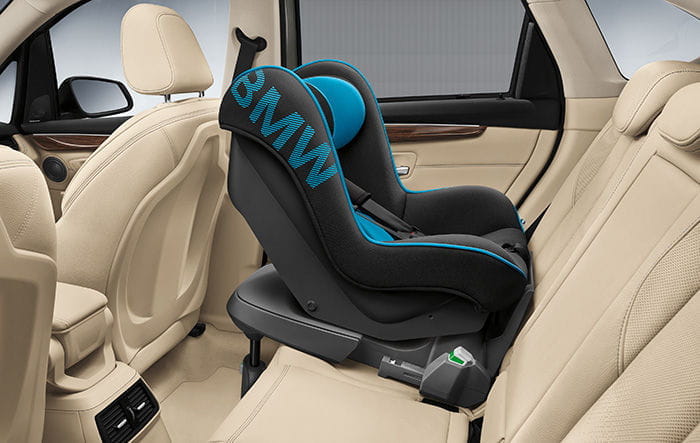 BMW Serie 2 Active Tourer sillita infantil