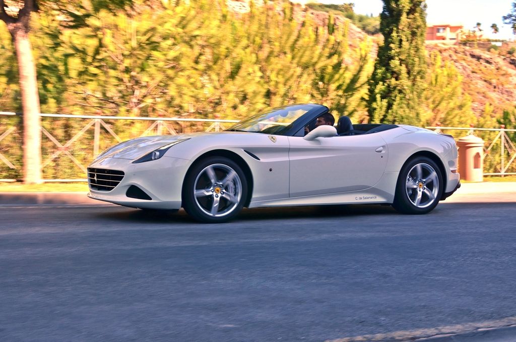  Ferrari California T