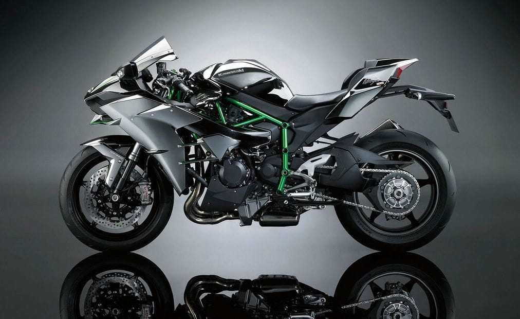 Kawasaki H2: el Veyron de las motos ya puede ser tuyo en versión de calle