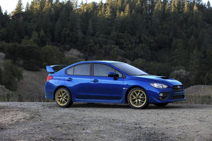 ¿Volkswagen Golf R o Subaru WRX STI?