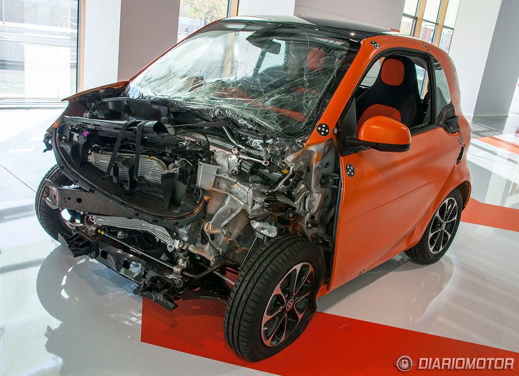 smart fortwo crash test