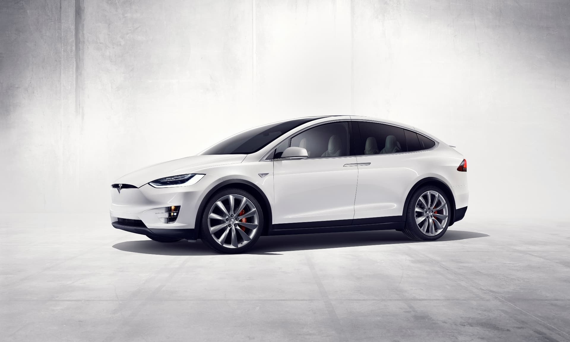 Tesla Model X 10