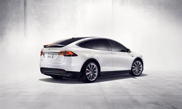 Tesla Model X 12