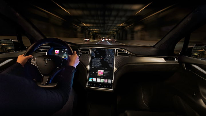 Tesla Model X 23