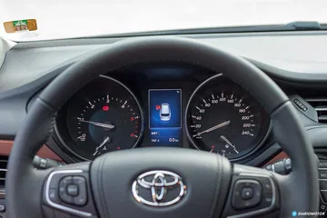 Toyota Avensis 2015