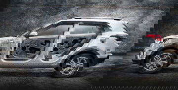 Vista del perfil lateral del Hyundai Creta, destacando su diseño de líneas modernas