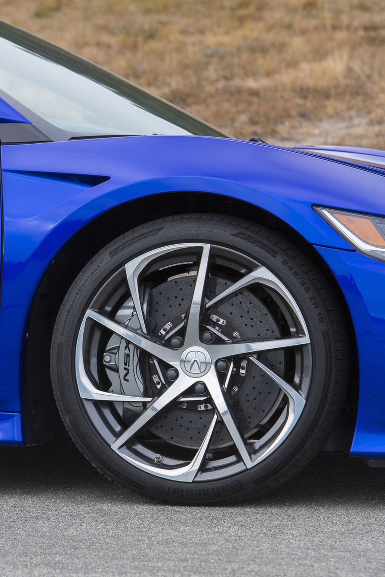 New Acura NSX in Nouvelle Blue