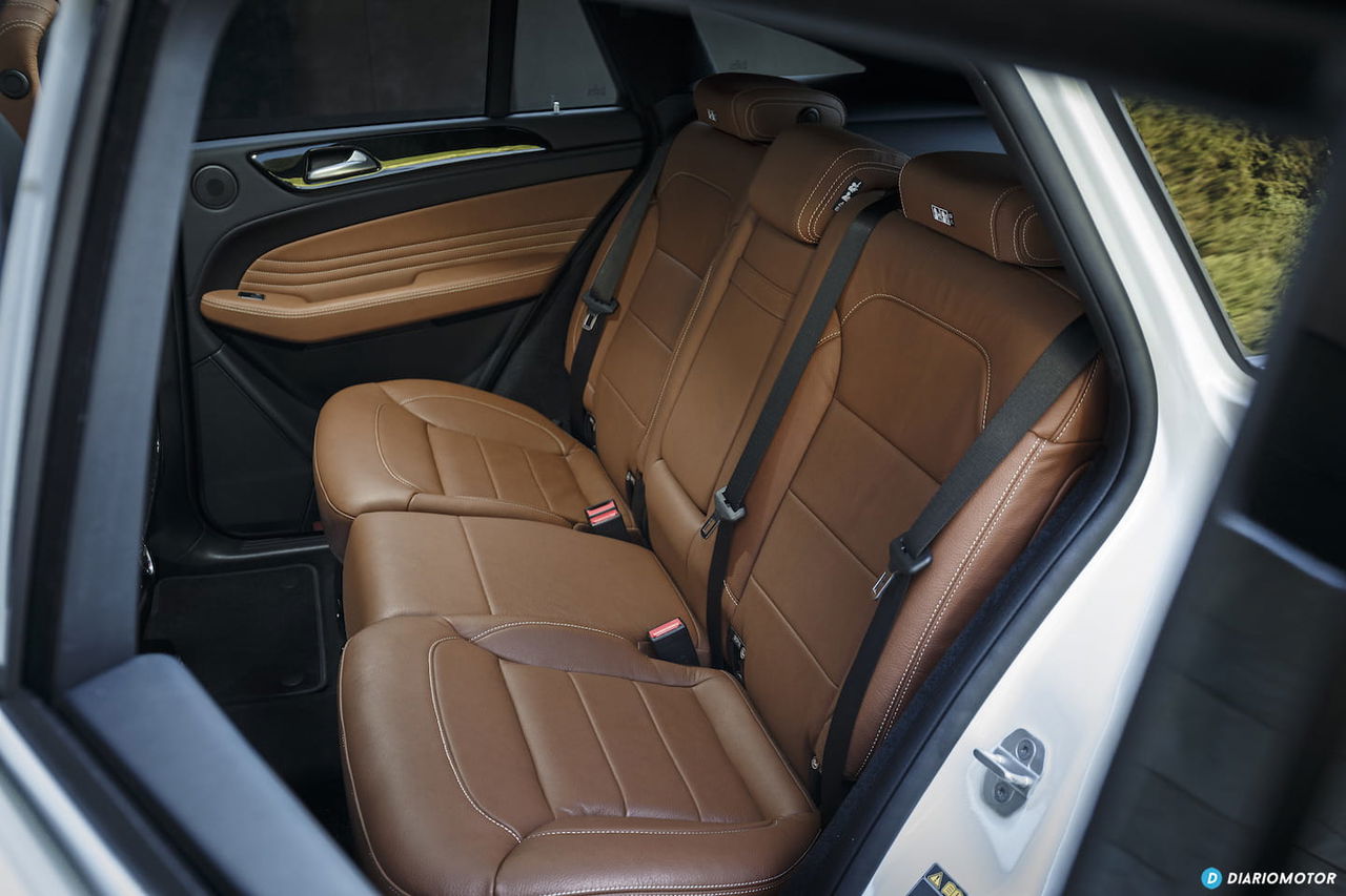 GLE 350d Coupe: Diamantweiß, Leder LUGANO Sattelbraun/Schwarz