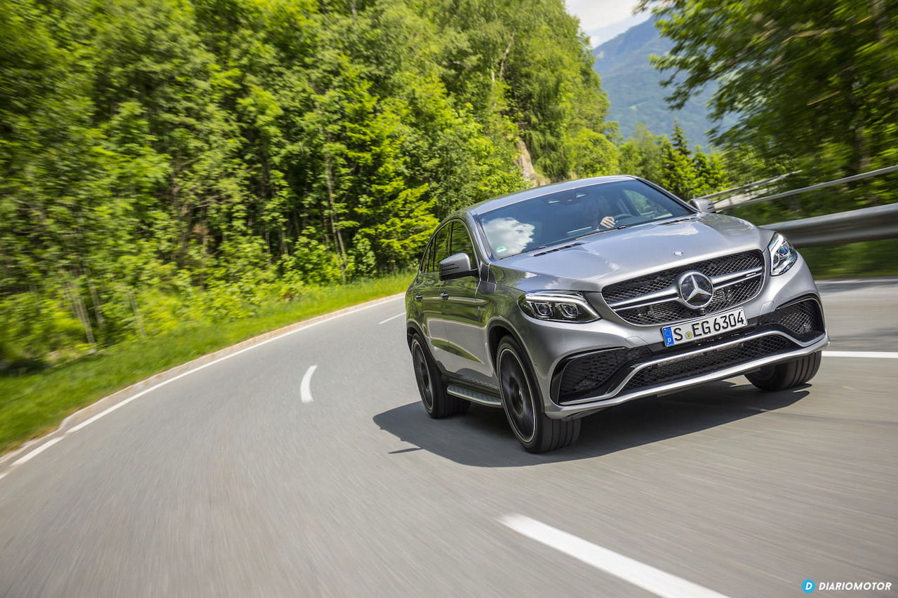 Mercedes-AMG_GLE_63S_Coupe_palladiumsilber
