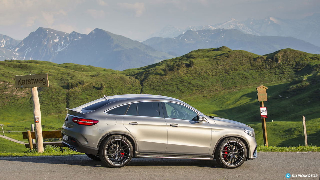 Mercedes-AMG_GLE_63S_Coupe_palladiumsilber
