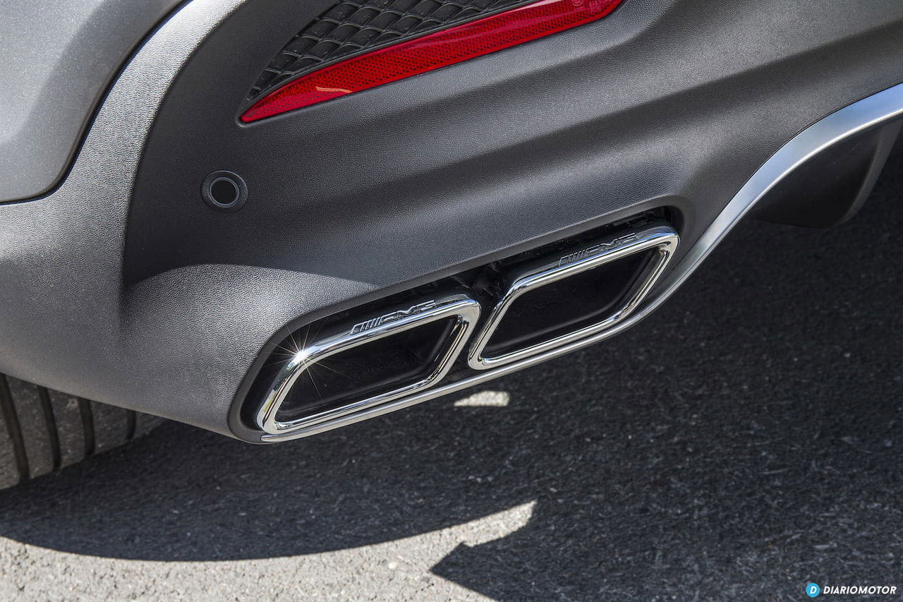 Mercedes-AMG_GLE_63S_Coupe_palladiumsilber