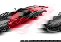 Vista en ángulo del Koenigsegg Regera enfatizando su dinámico diseño.