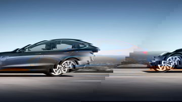 Tesla Model 3 13