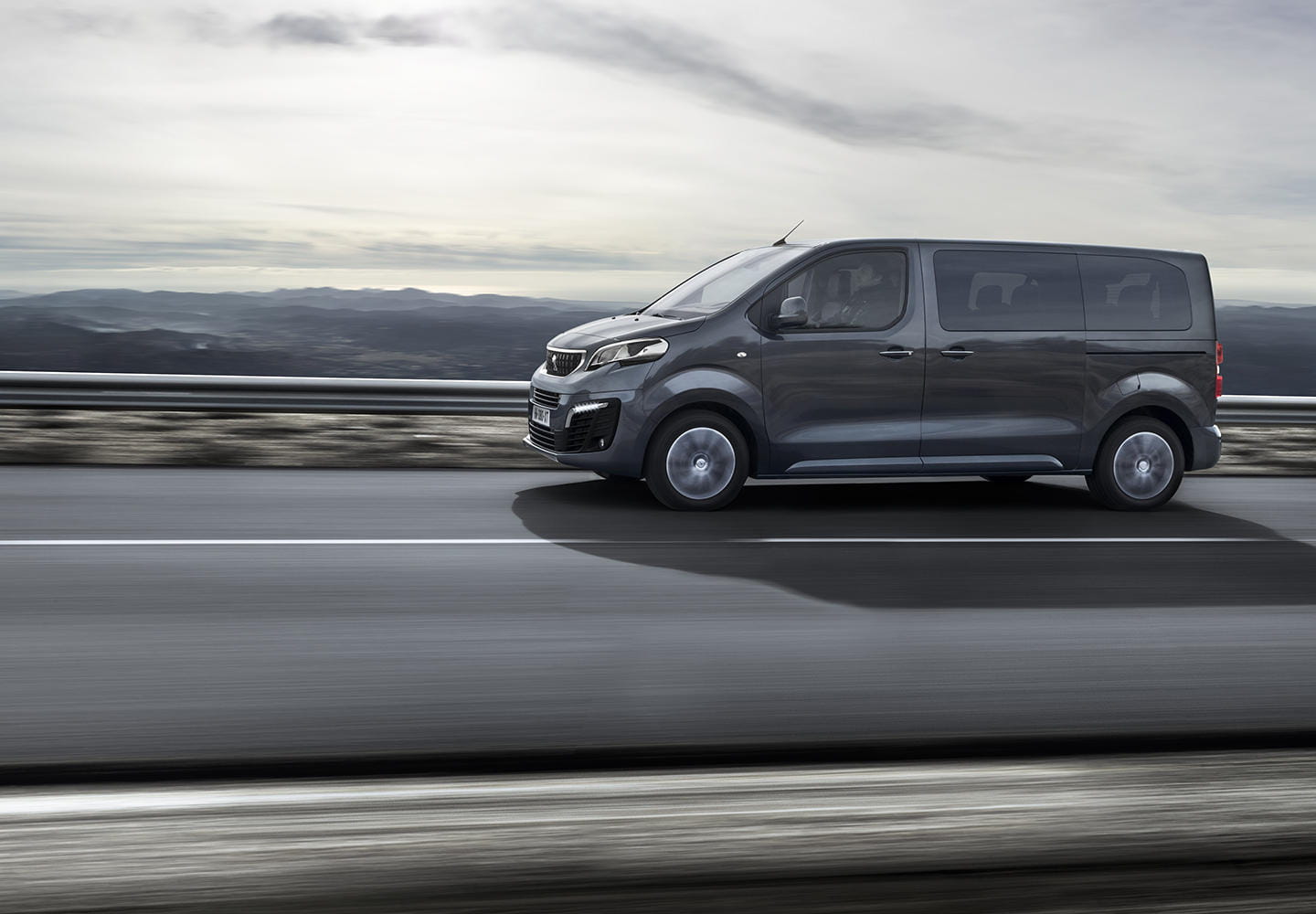 Peugeot Traveller: precios, noticias, prueba, ficha ...