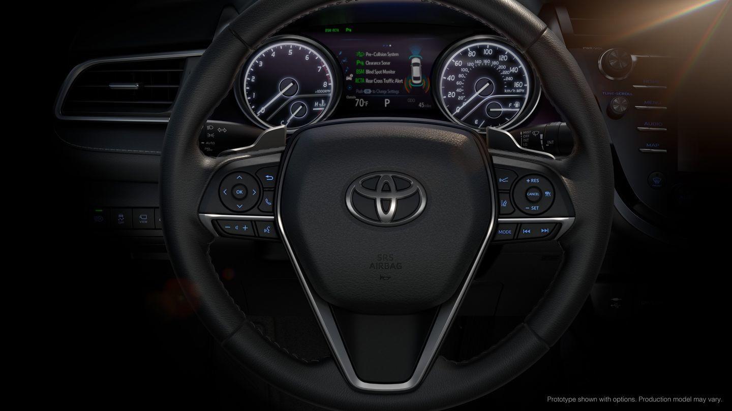 [Imagen: toyota-camry-2017-13.jpg]