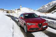 alfa-romeo-stelvio-galeria-fotos-37-180x120.jpg