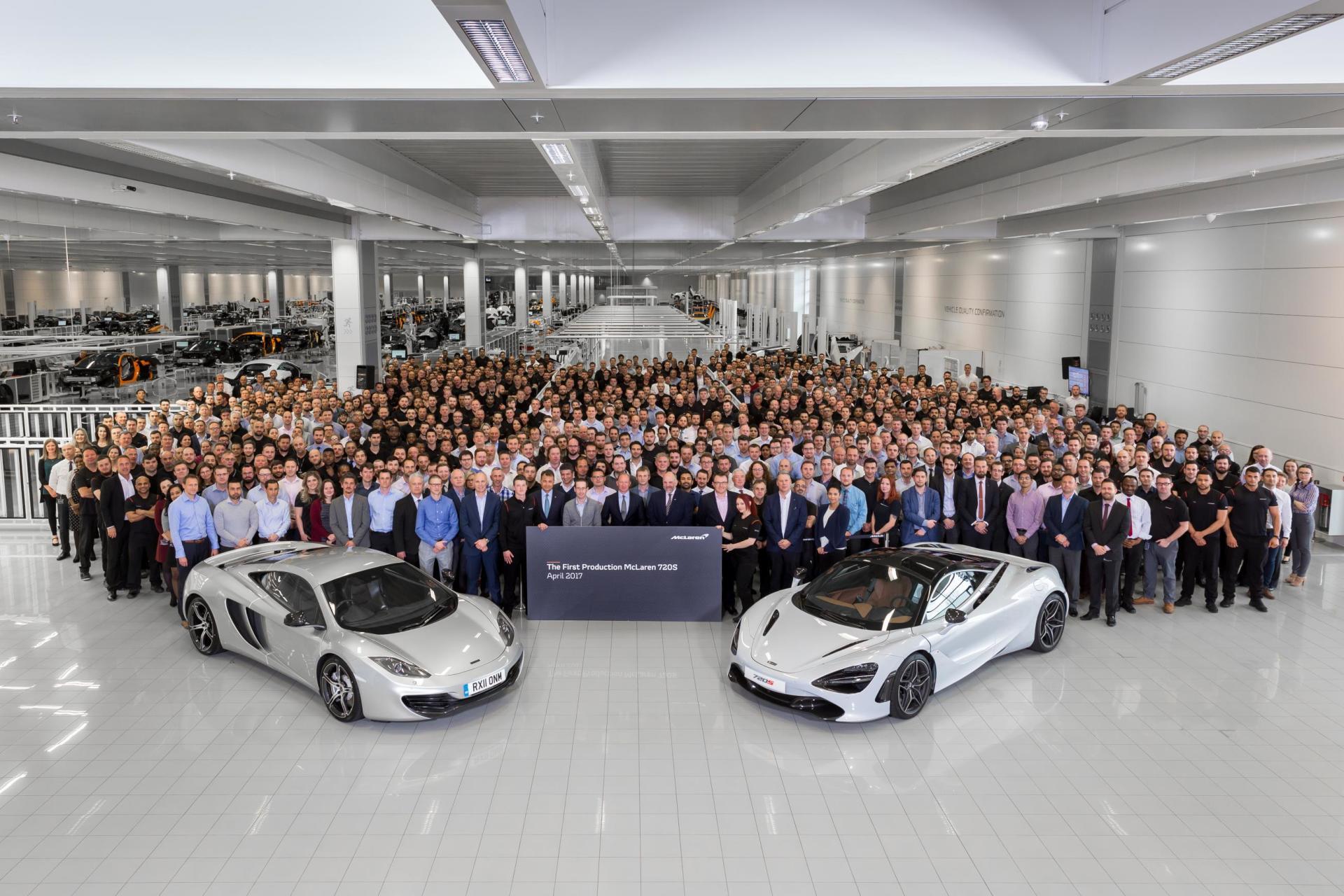 120417_First-Production-McLaren-720S-with-McLaren-12C-at-MPC.jpg