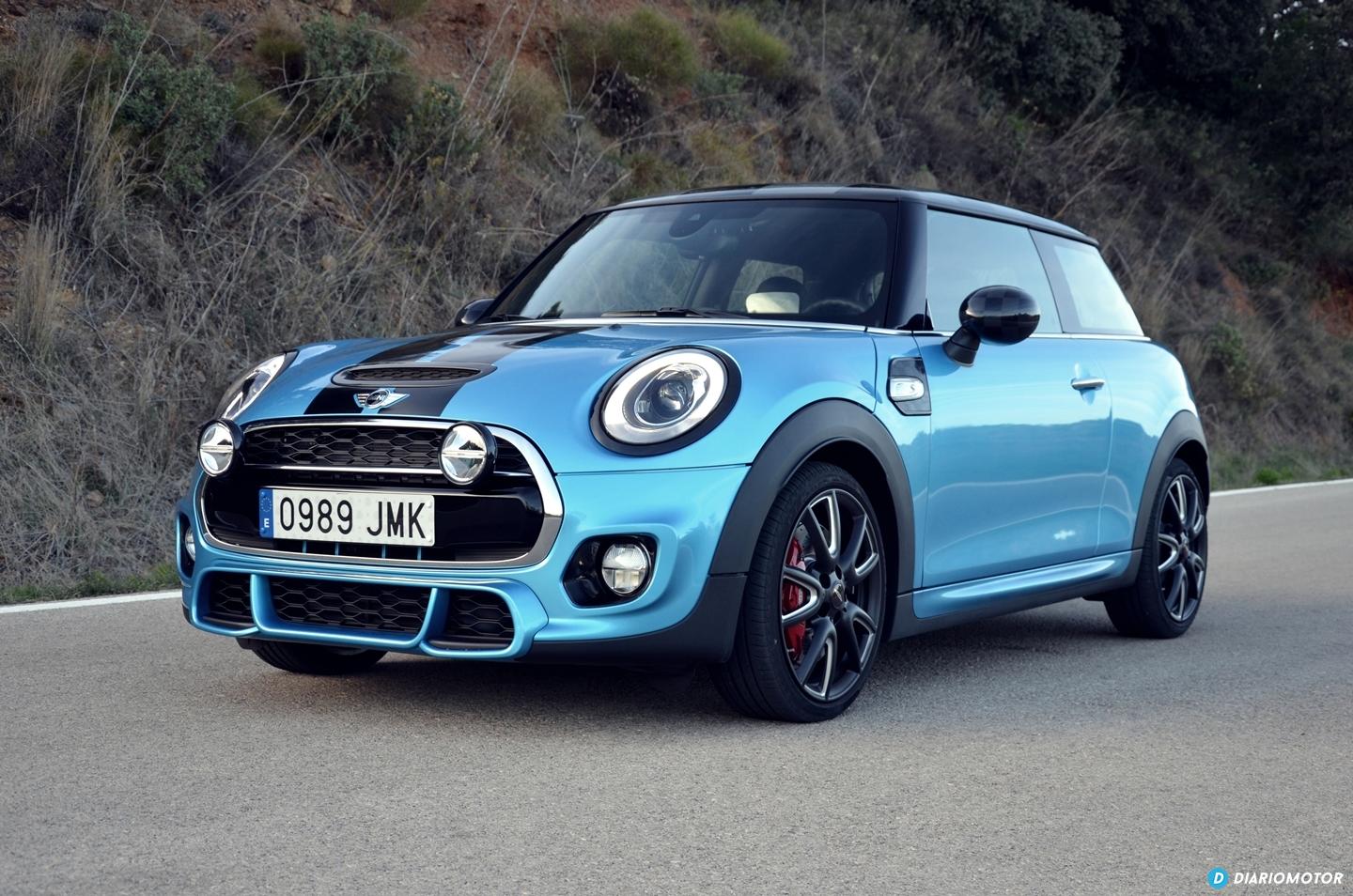 Prueba MINI Cooper S: ¿Cómo un Cooper S con accesorios puede convencerte  más que un JCW?