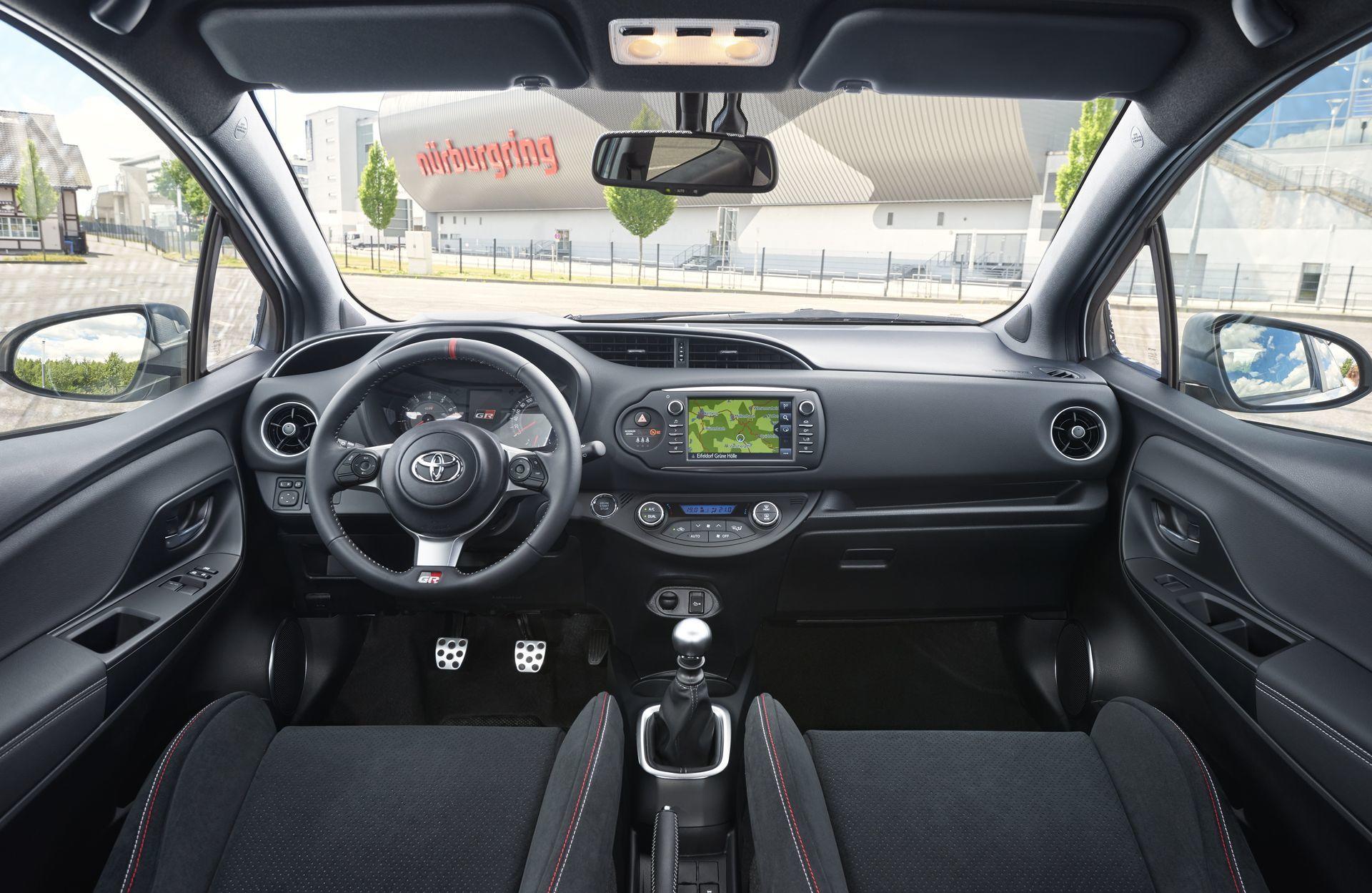 toyota-yaris-grmn-2018-22.jpg