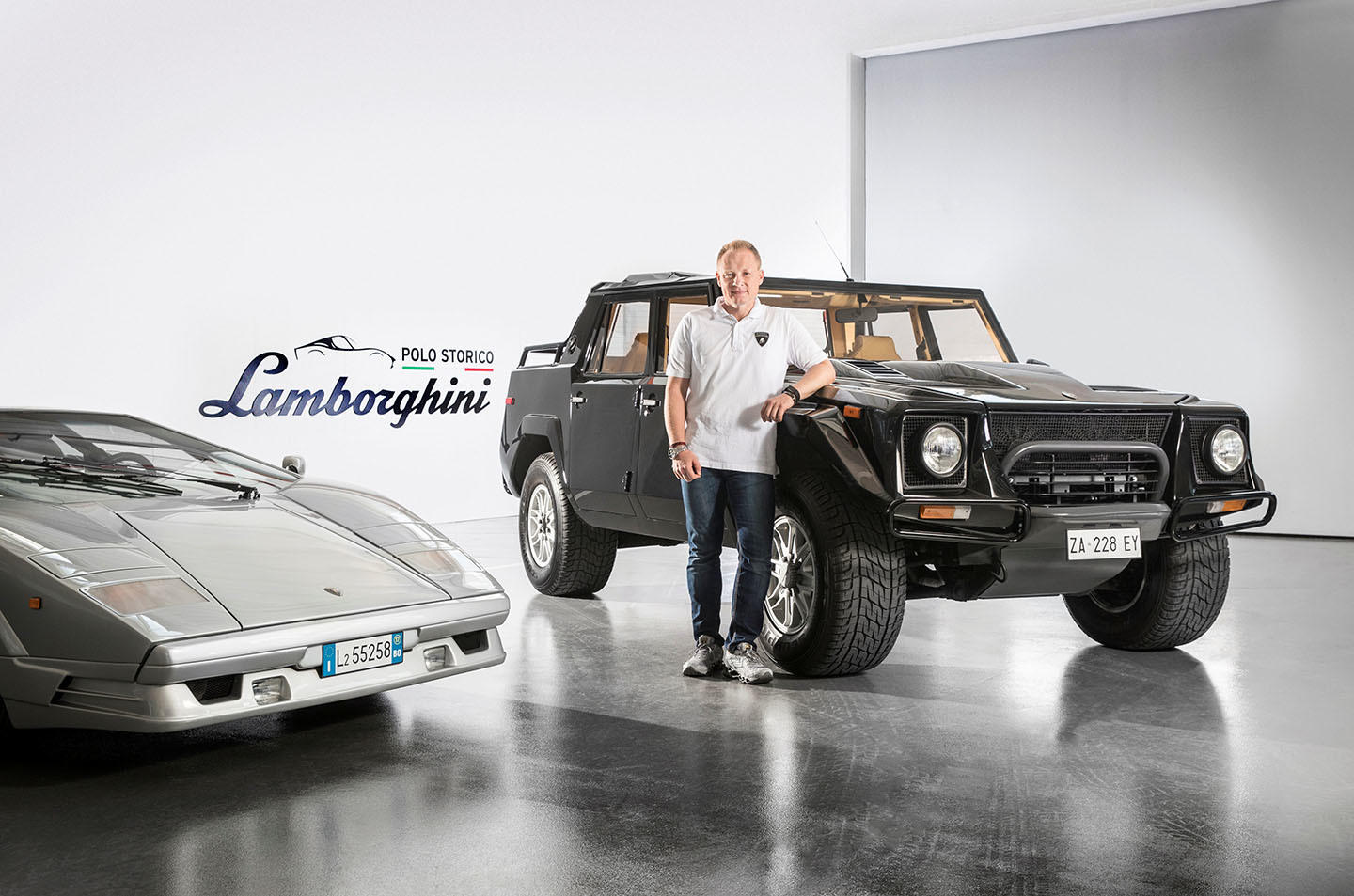 lamborghini-lm002-26.jpg