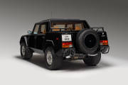 lamborghini-lm002-52-180x120.jpg