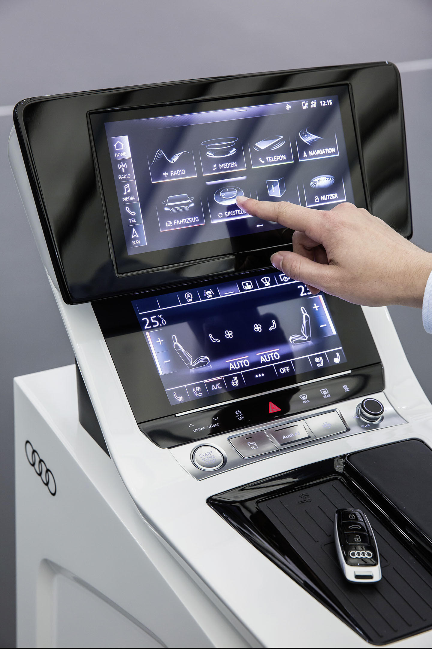 Vista del avanzado sistema MMI touch response del Audi A7.