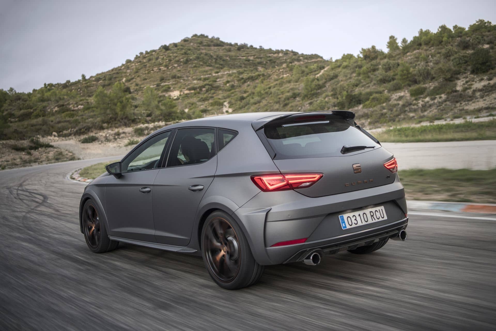 seat-leon-cupra-r-fotos-25.jpg