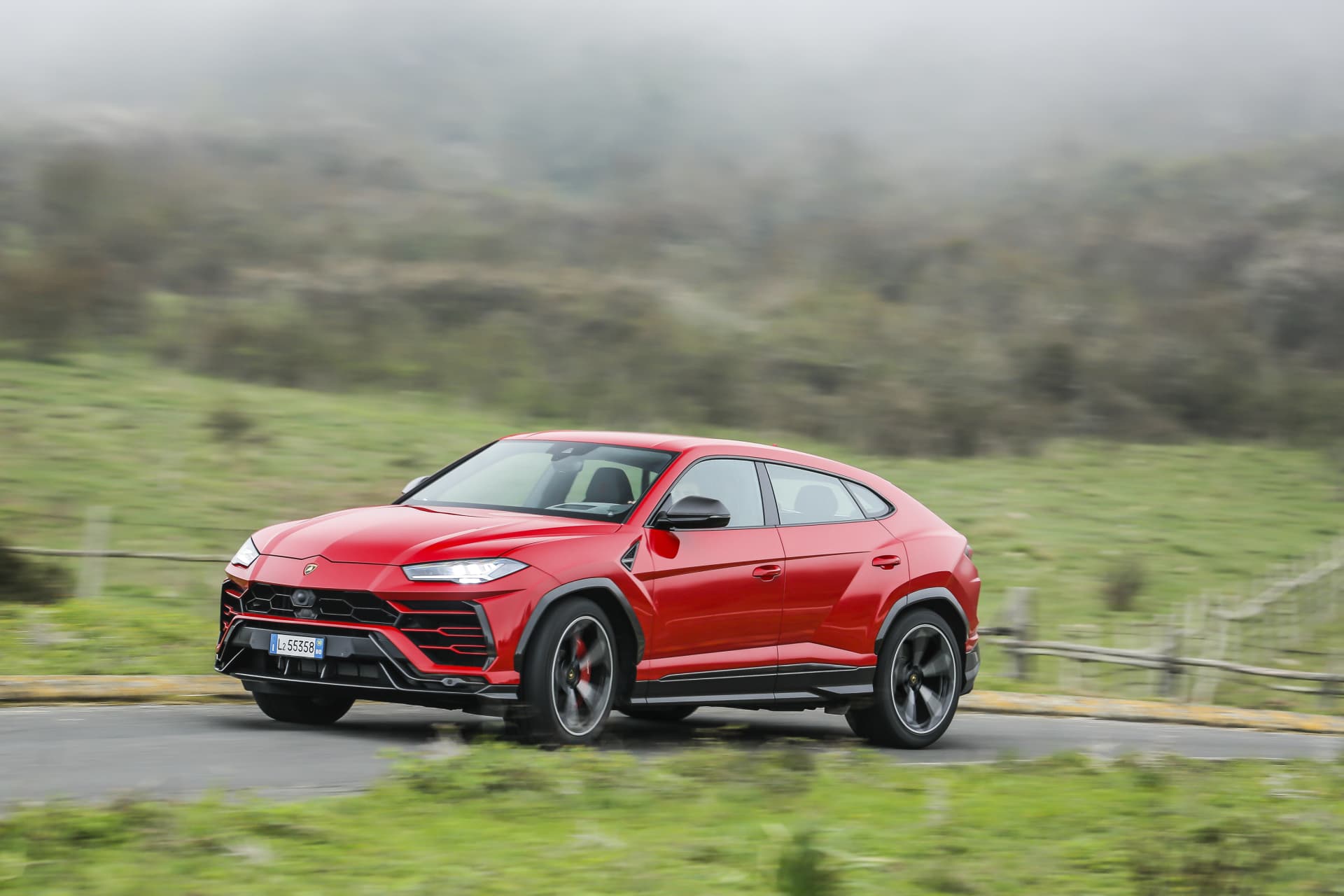 Lamborghini Urus 124