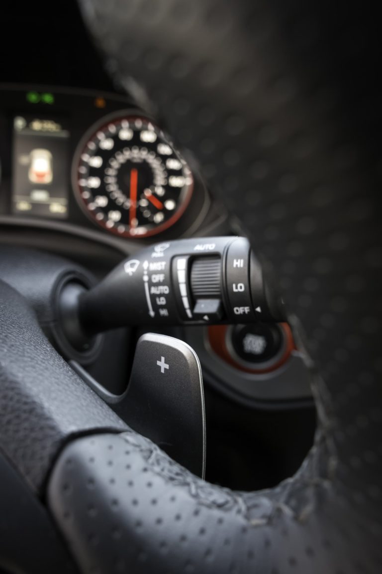 30939-2019VelosterTurbo thumbnail thumbnail