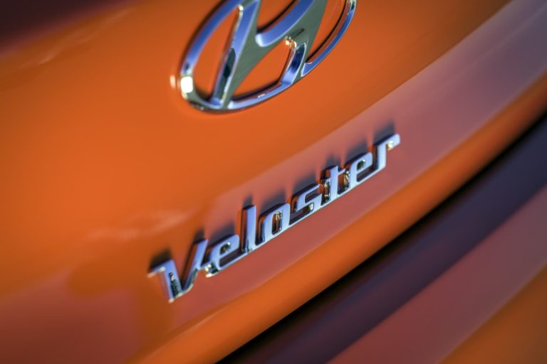 30972-2019VelosterTurbo thumbnail thumbnail
