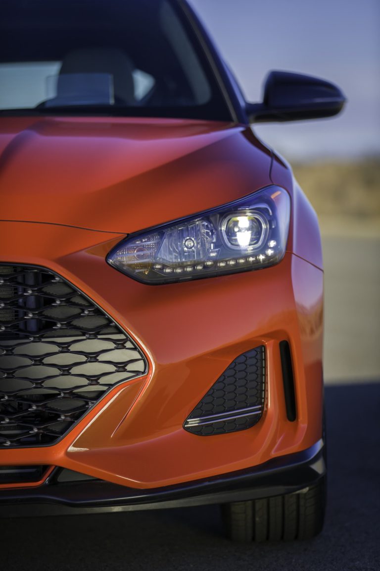 30987-2019VelosterTurbo thumbnail thumbnail