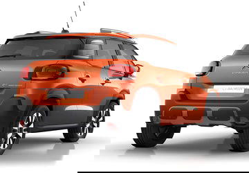 Vista trasera y lateral del Citroën C3 Aircross destacando su diseño moderno.
